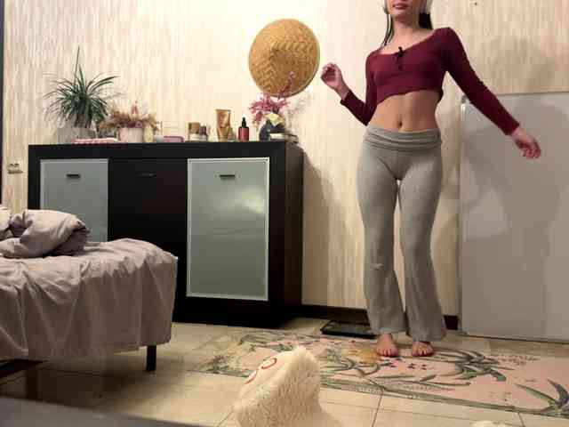 LakishaYanish webcam