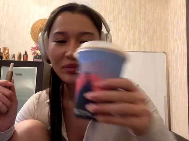 LakishaYanish webcam