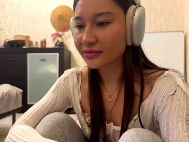 LakishaYanish webcam