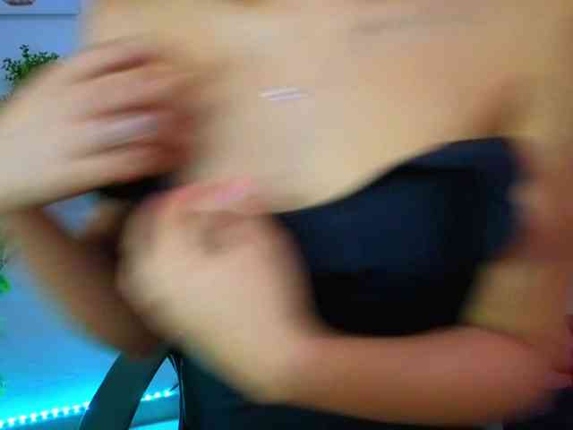 pequitasmedusa webcam