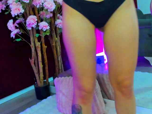 CollegeGirl69 webcam