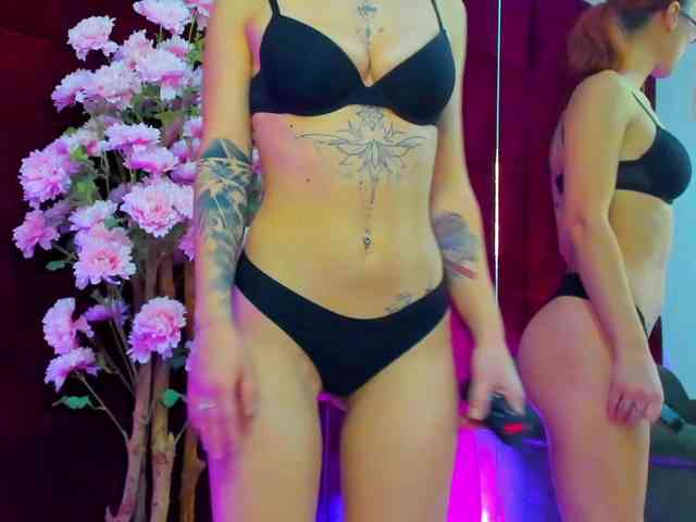 CollegeGirl69 webcam