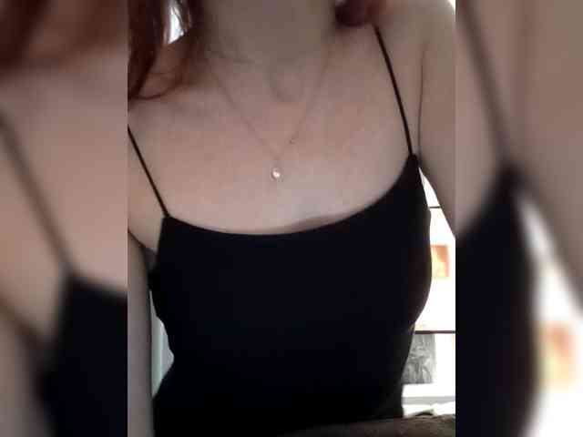 Lola-and-friends webcam