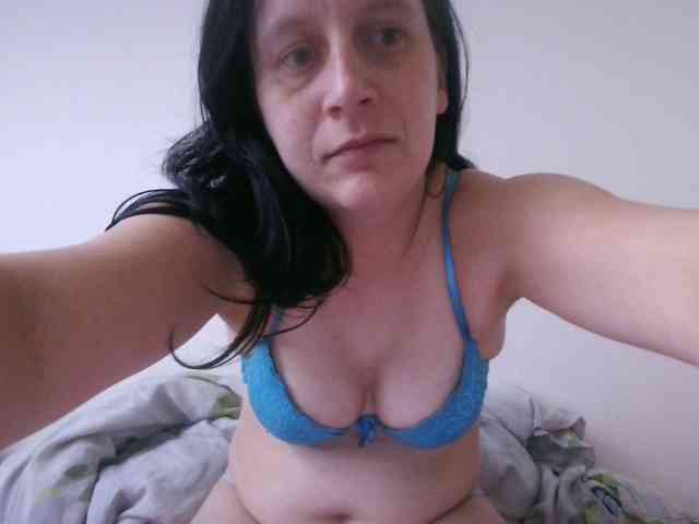 Larasaintporn webcam