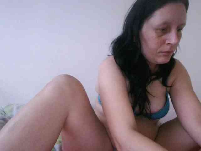 Larasaintporn webcam