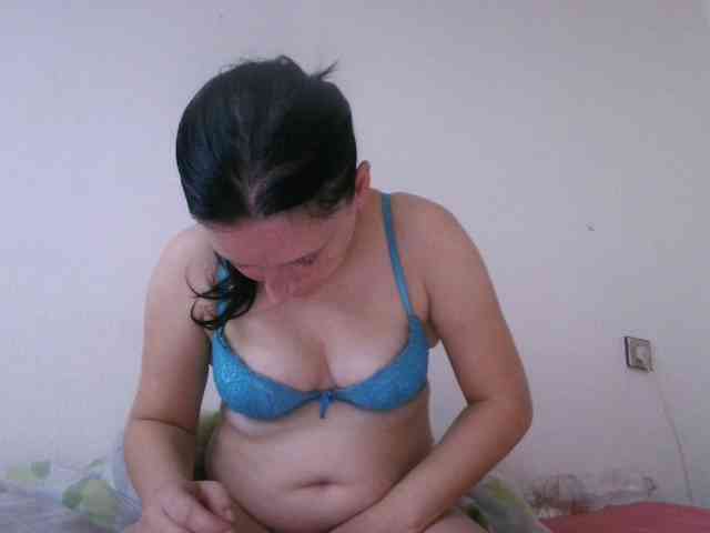 Larasaintporn webcam