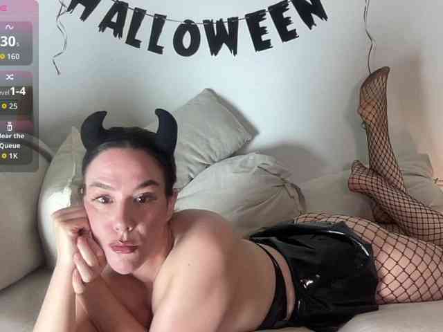 MilkHoneyLullabies webcam