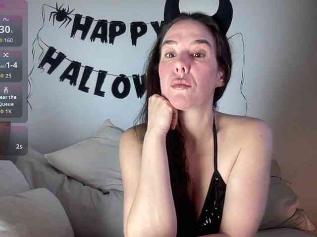 MilkHoneyLullabies webcam