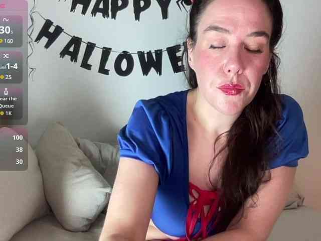 MilkHoneyLullabies webcam