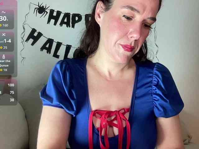 MilkHoneyLullabies webcam