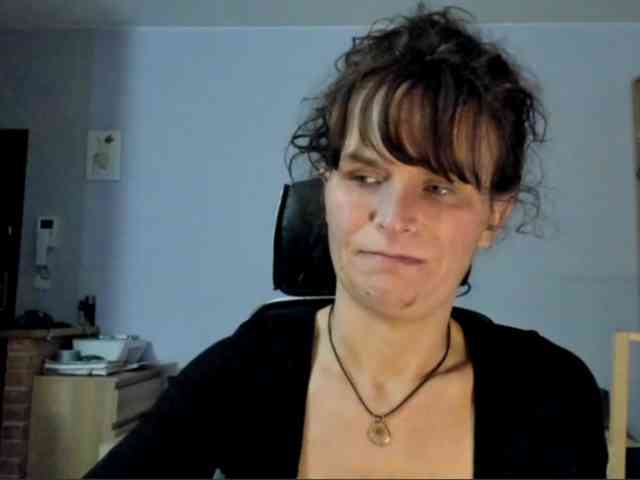 KathyLove1 webcam