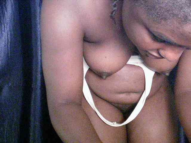 Chocoslut22 webcam