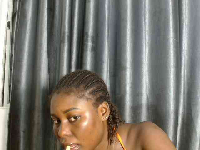 Chocoslut22 webcam