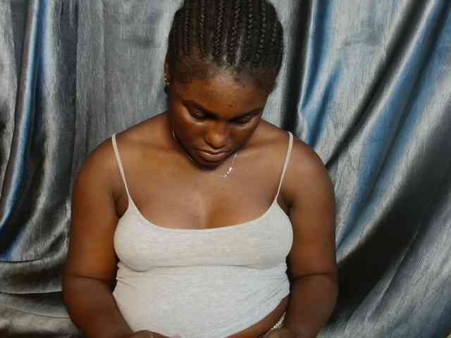 Chocoslut22 webcam
