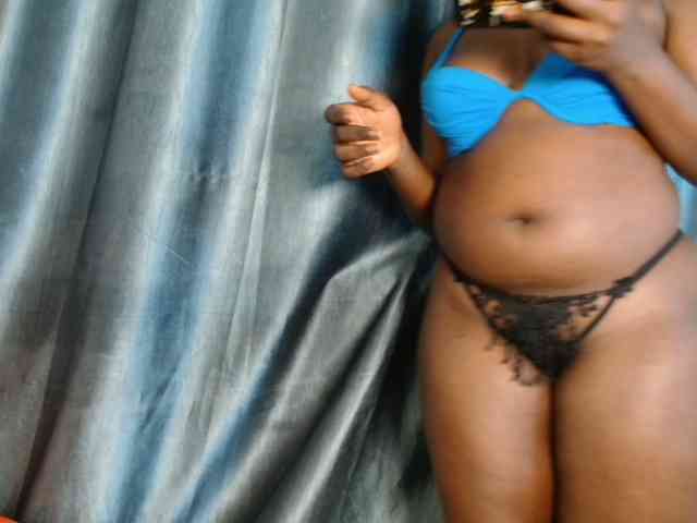 Chocoslut22 webcam