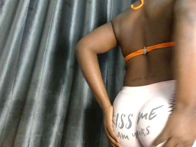 Chocoslut22 webcam