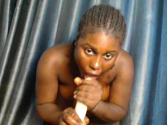 Chocoslut22 webcam