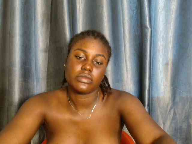 Chocoslut22 webcam