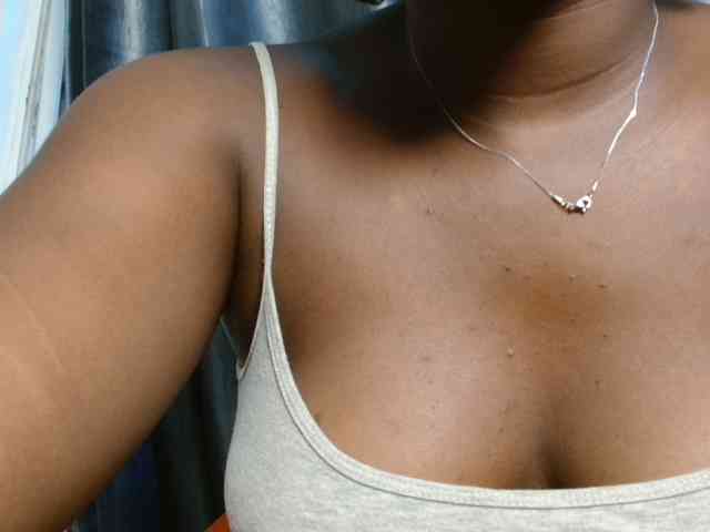 Chocoslut22 webcam