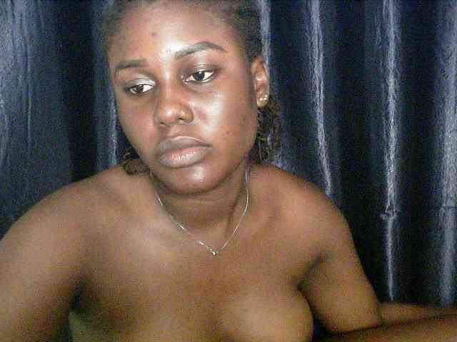 Chocoslut22 webcam