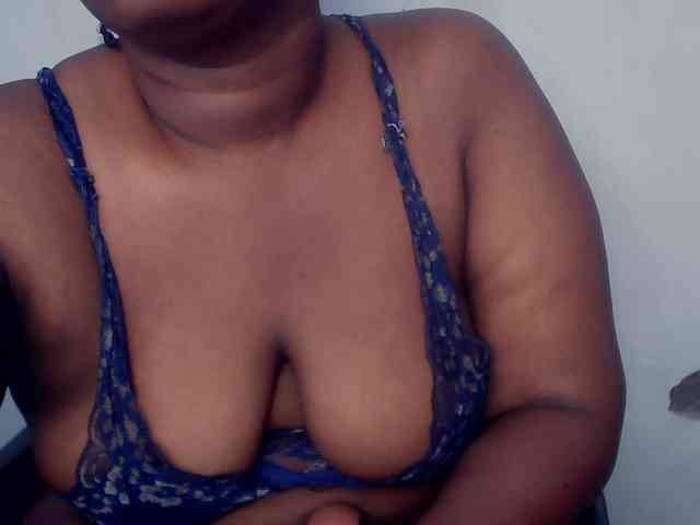 Freakyslut5 webcam