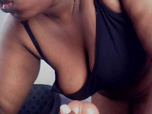 Freakyslut5 webcam
