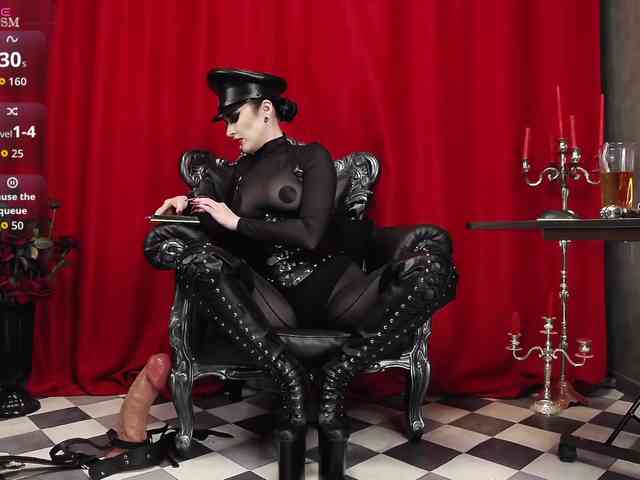 MistressVenena webcam