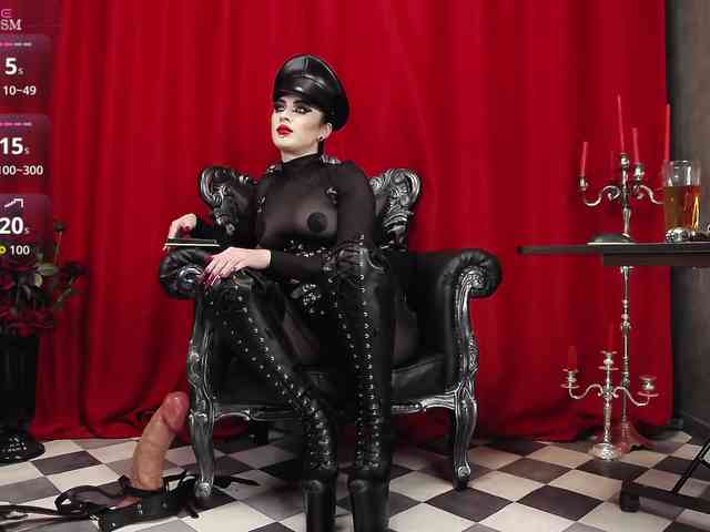 MistressVenena webcam