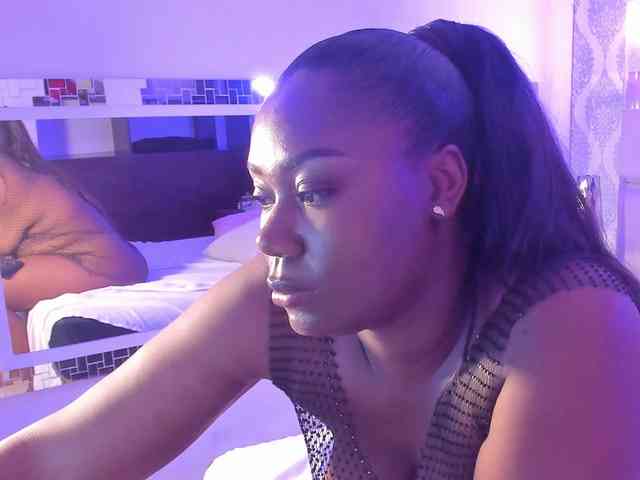 EvelynBrooks webcam