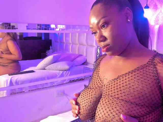 EvelynBrooks webcam
