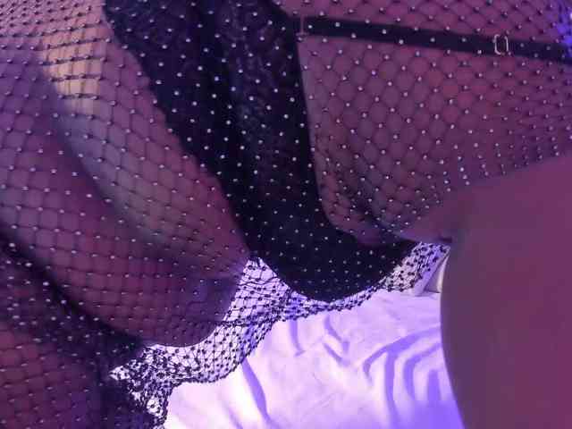 EvelynBrooks webcam