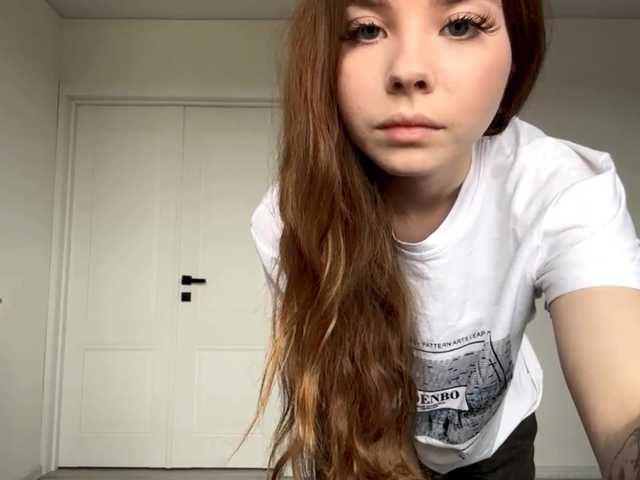 Entrez le videochat erotique avec le
modèle Lil-RO-XO Lil-RO-XO