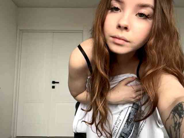 Lil-RO-XO webcam