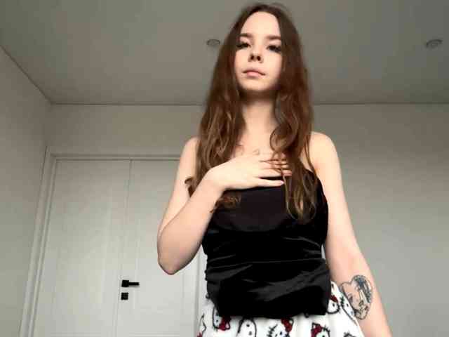 Lil-RO-XO webcam