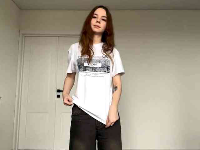 Lil-RO-XO webcam