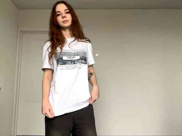 Lil-RO-XO webcam