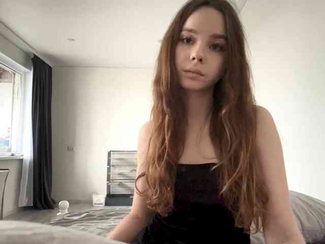 Lil-RO-XO webcam