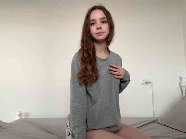 Lil-RO-XO webcam