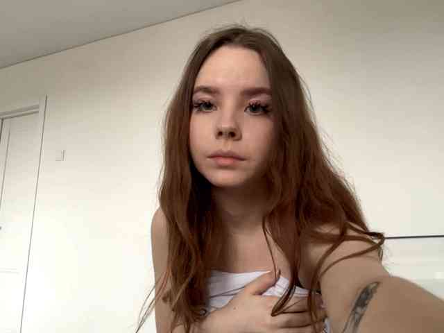 Lil-RO-XO webcam