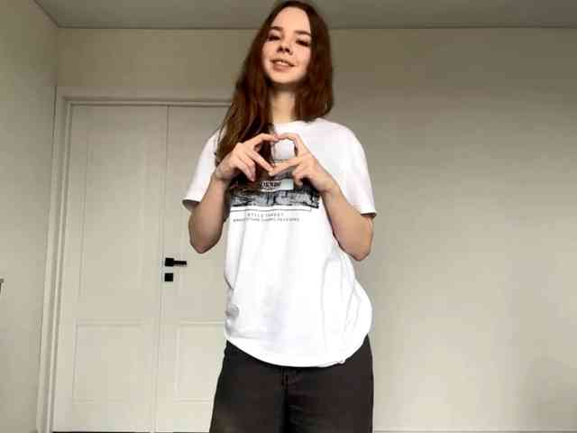 Lil-RO-XO webcam