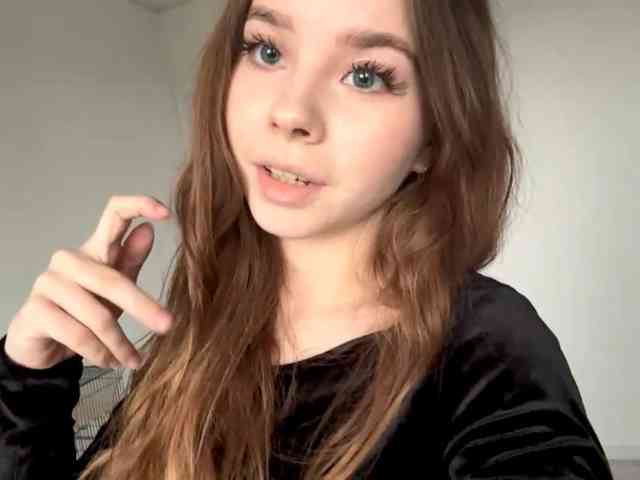 Lil-RO-XO webcam