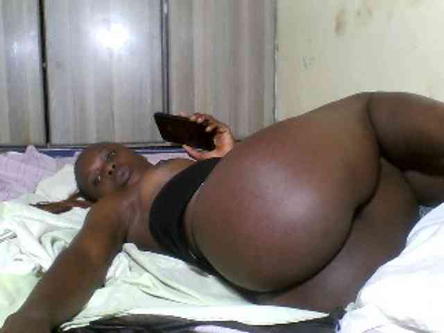 Naughtyviv webcam