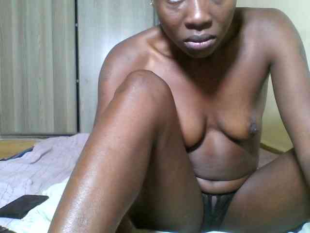 Naughtyviv webcam