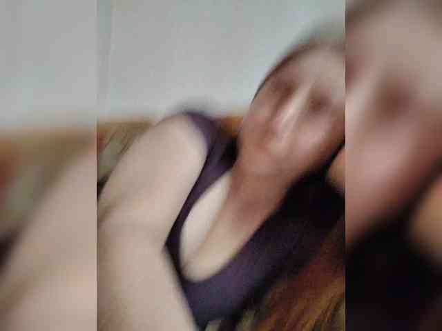 MilfaSguirt webcam