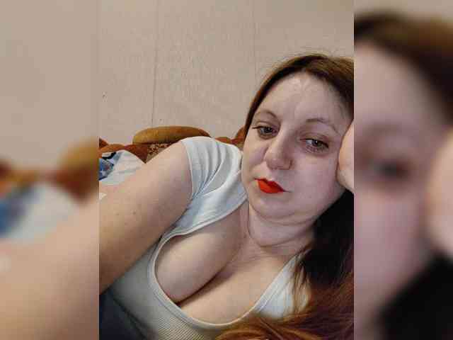 MilfaSguirt webcam