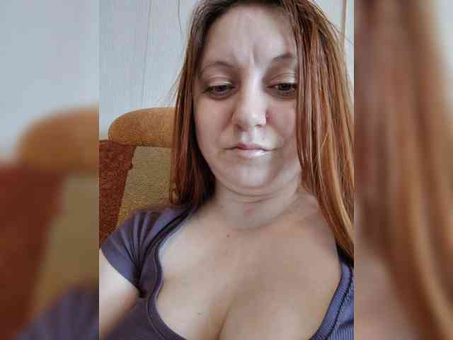 MilfaSguirt webcam