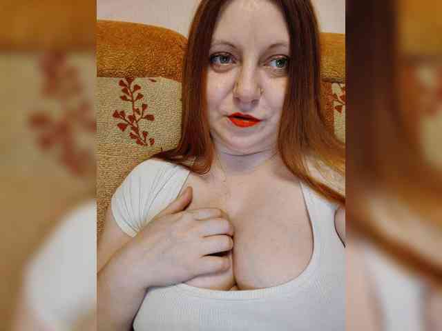 MilfaSguirt webcam