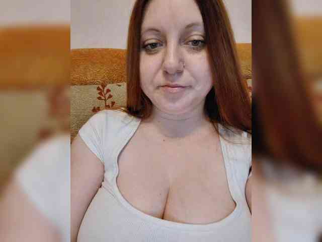 MilfaSguirt webcam