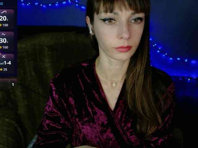 Lady-Caroline webcam