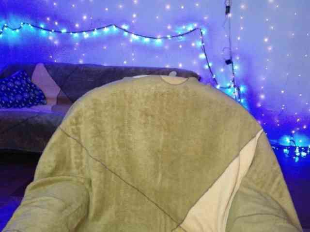 Lady-Caroline webcam